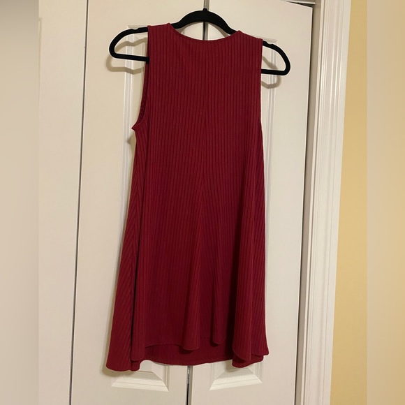 Extra Small Maroon Ribbed Dress with Crossover Neckline from Forever 21. - Picture 2 of 6
